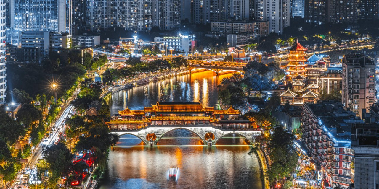 Arrival in Chengdu